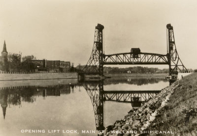 Opening Lift Lock, Main St., Welland Ship Canal