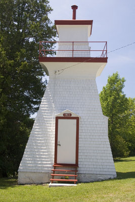 Southampton rear range light