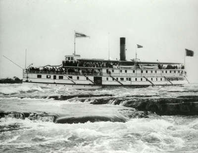 Steamer &quot;Brockville&quot; in Lachine Rapids, St. Lawrence River, near Montreal