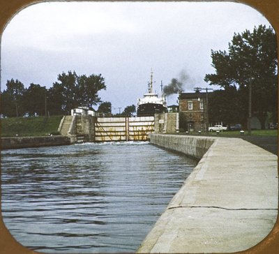 MICHIGAN descending in Sault lock