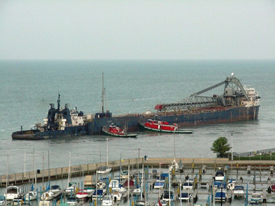 JANE ANN IV and SARAH SPENCER aground at Windsor, late-afternoon, 30 September 2008 with the tugs SUPERIOR and WYOMING